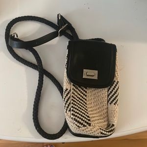 Beis crossbody